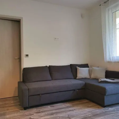 Lejlighed Dinda Apartman 2