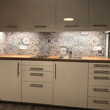 Lejlighed Dinda Apartman 2 *